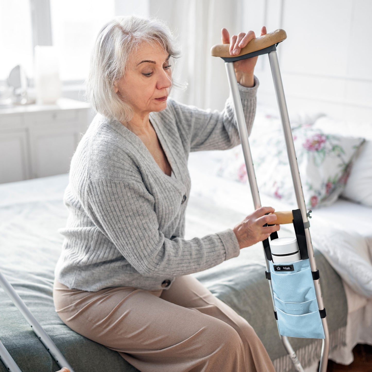 SpringSeaon Water-Proof Crutch Storage Bag- Lightweight Universal Crutches Pouch